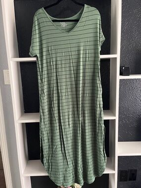 Time and Tru Sage Green Striped V-Neck Maxi Dress